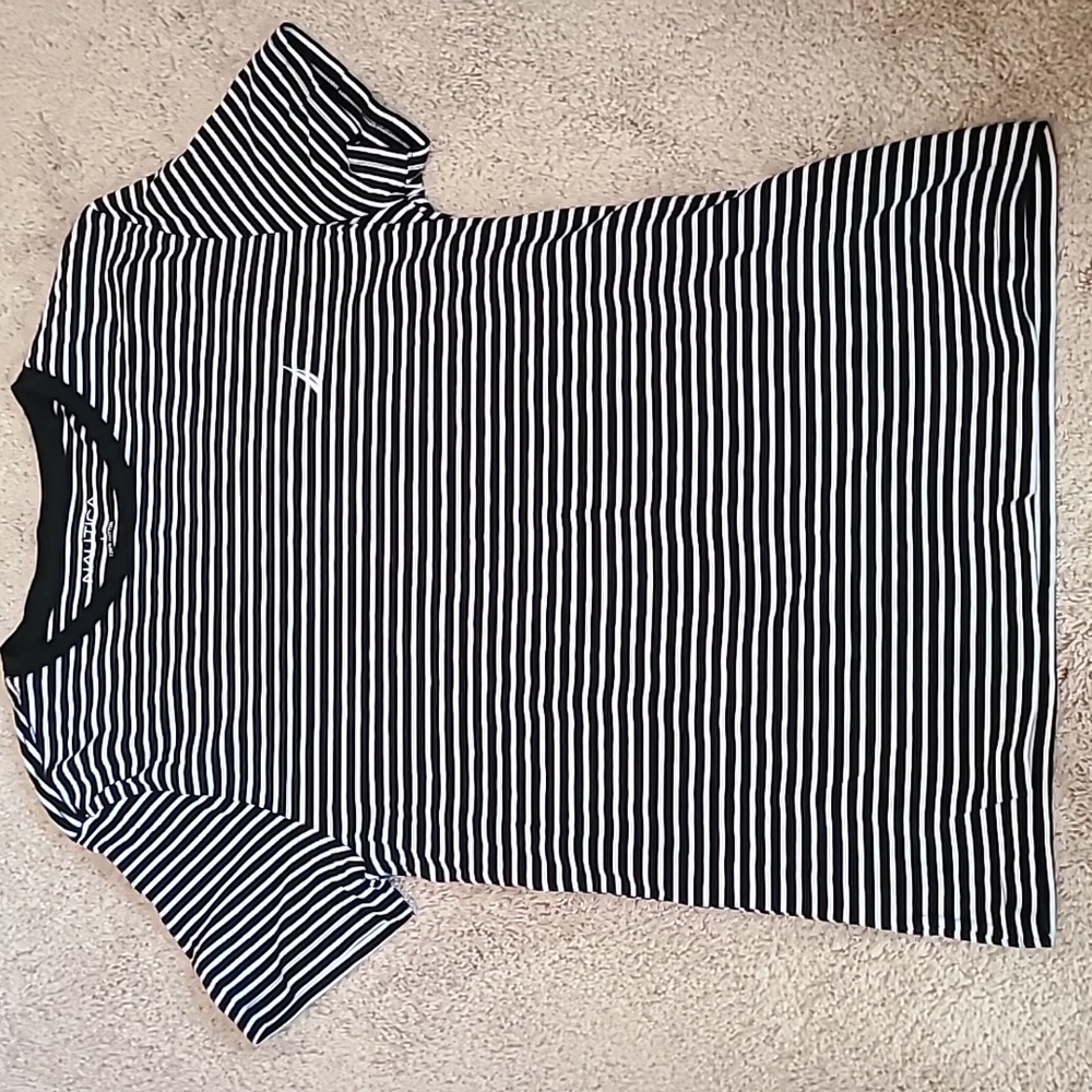 Men's black and white striped tee